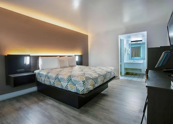 6 Tucson, Az - East Williams Center Hotel