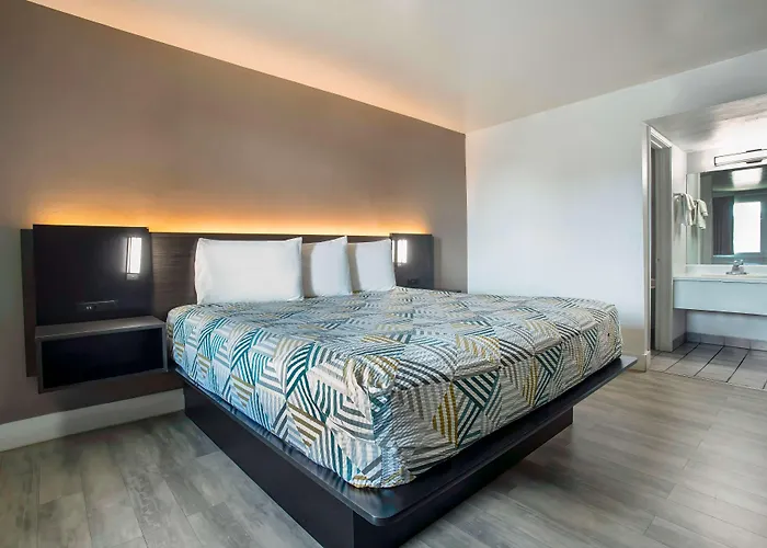 Hotel 6 Tucson, Az - East Williams Center 3*