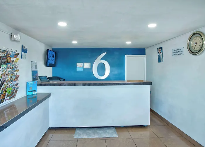 6 Tucson, Az - East Williams Center Hotel 3*