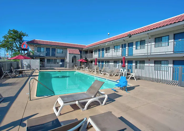 Hotel 6 Tucson, Az - East Williams Center Tucson